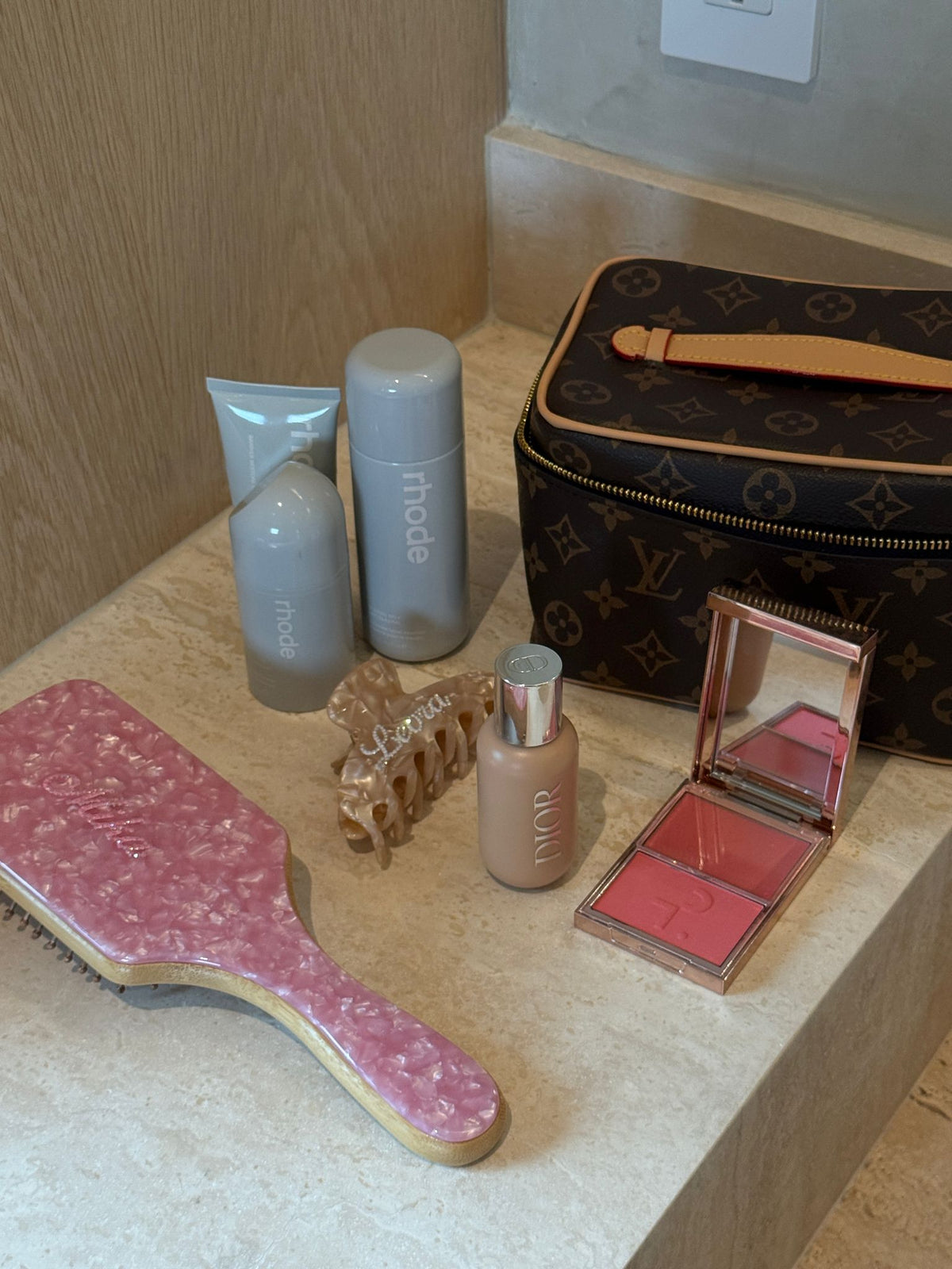Bamboo Babe Brush