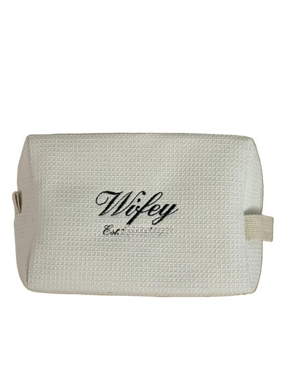 The Wifey Pouch