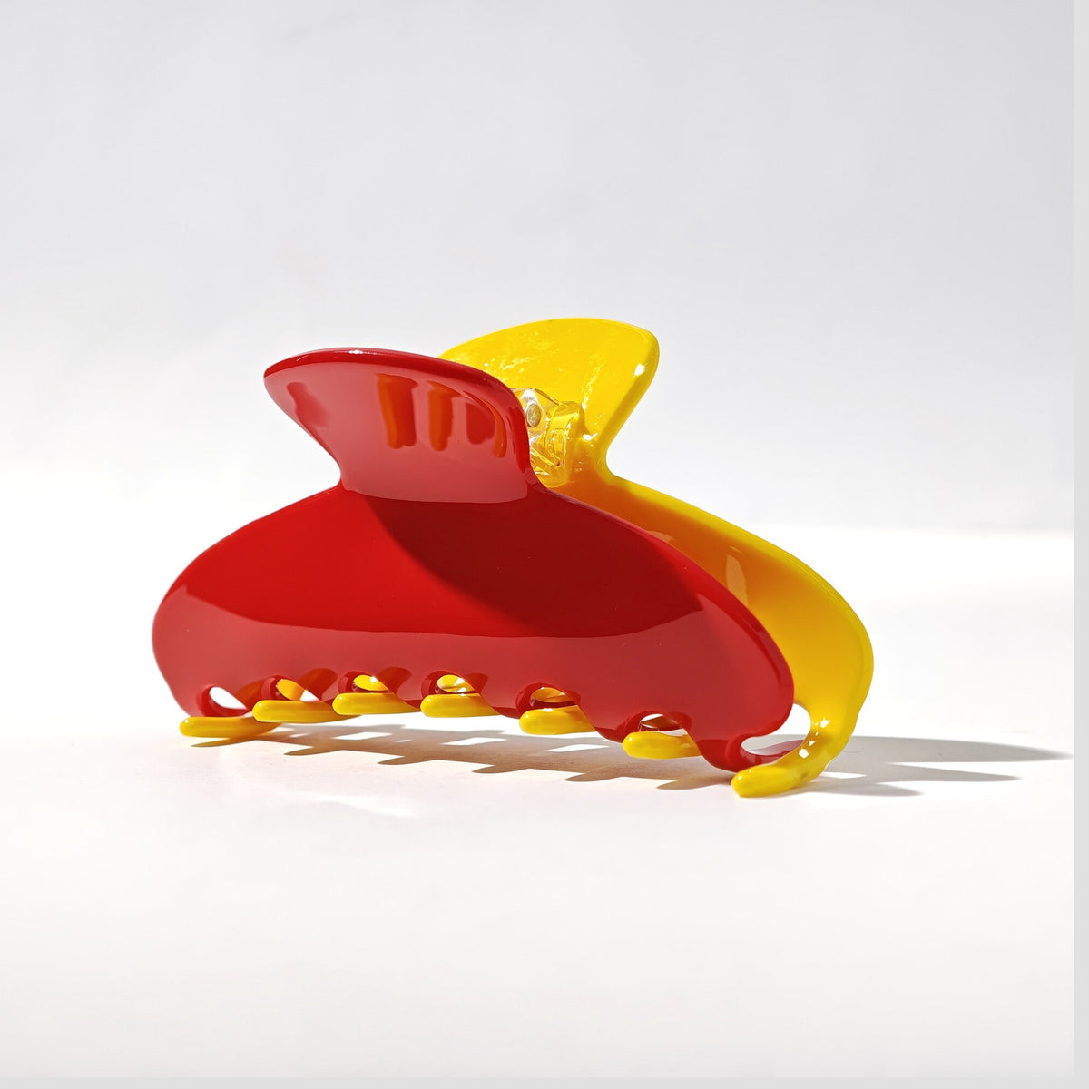 The Game Day Claw – Game Day Girlie (Red & Yellow)