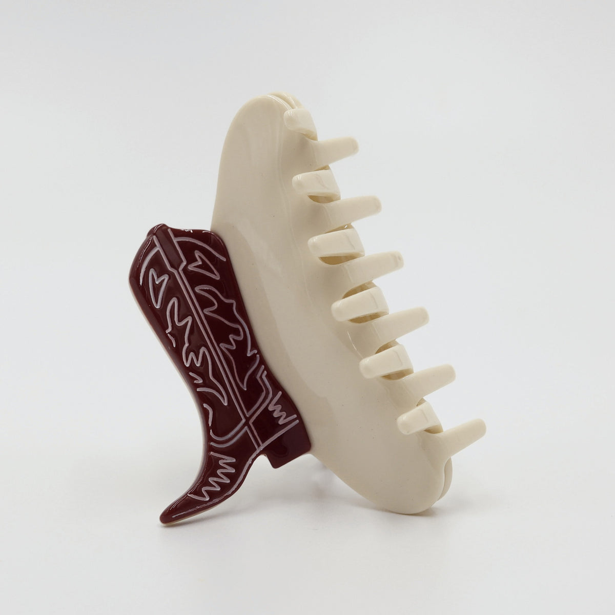 Saddle Up claw – alternate view